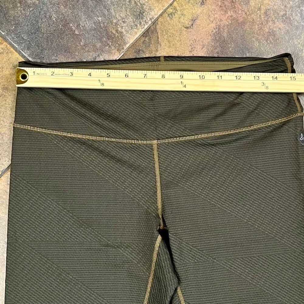prAna Misty Capri Mid Rise Equinox Hiking Athletic Yoga Leggings Large - Picture 2 of 7